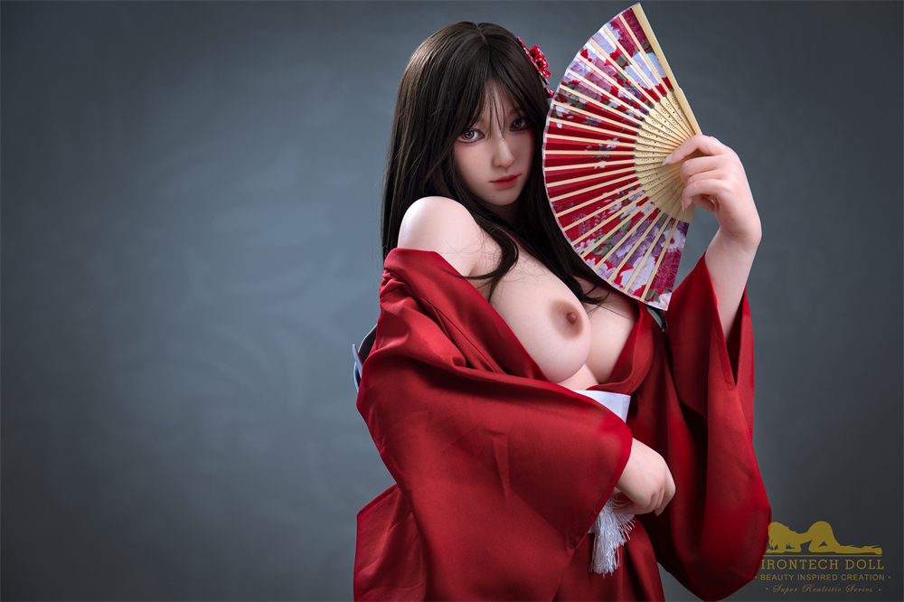Japanese doll from Irontechdoll
